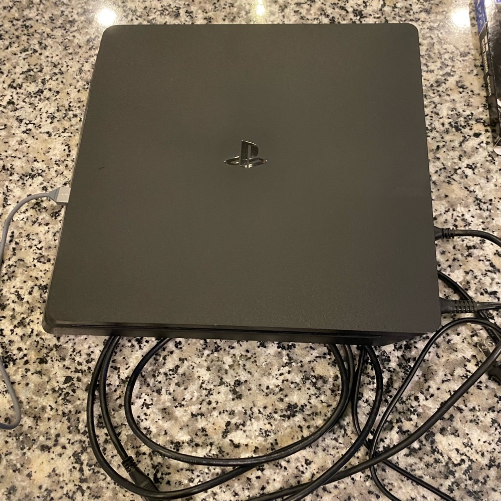 PS4 PlayStation 4